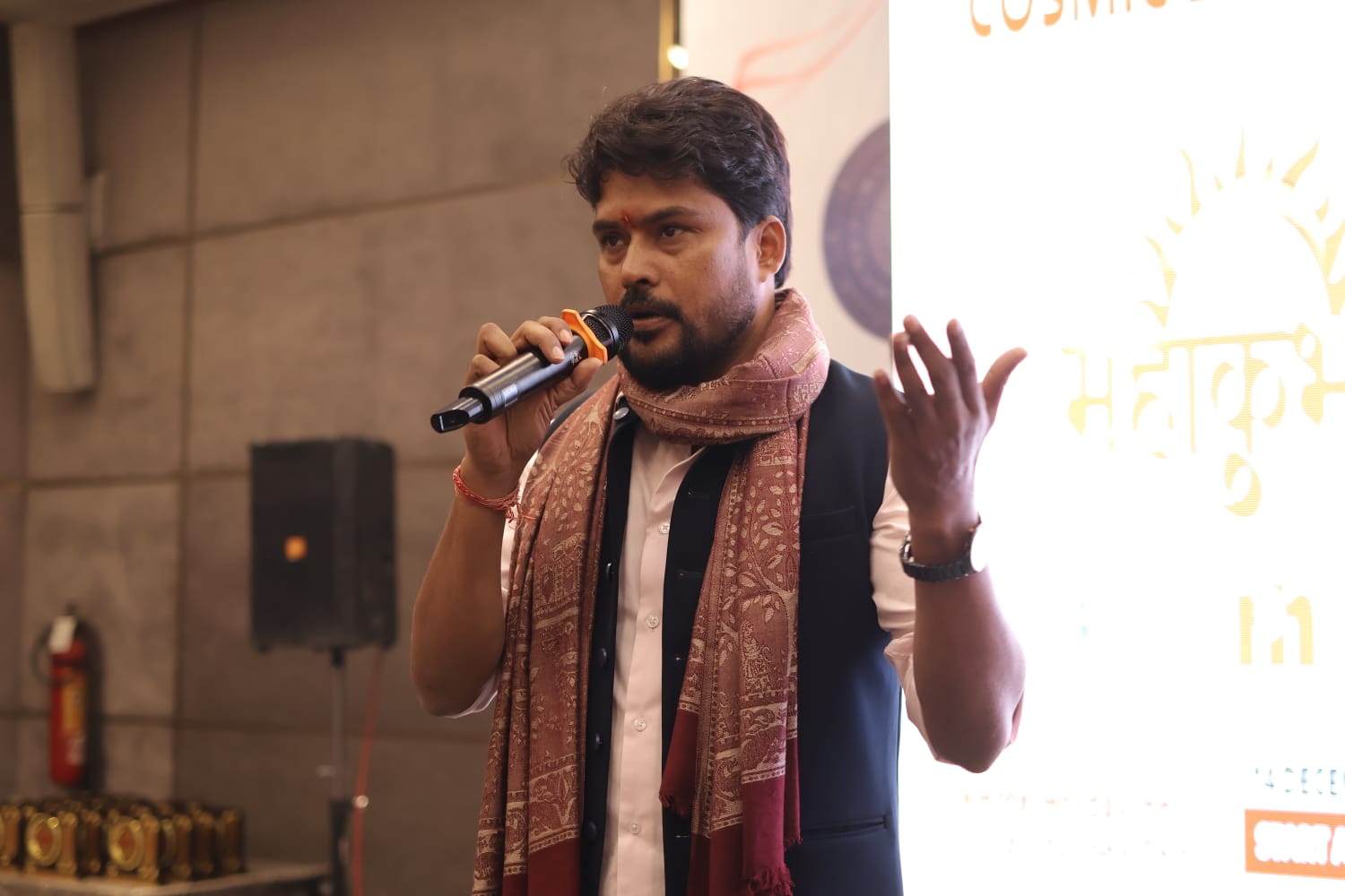Sarvesh Mishra speaking at dialogue session